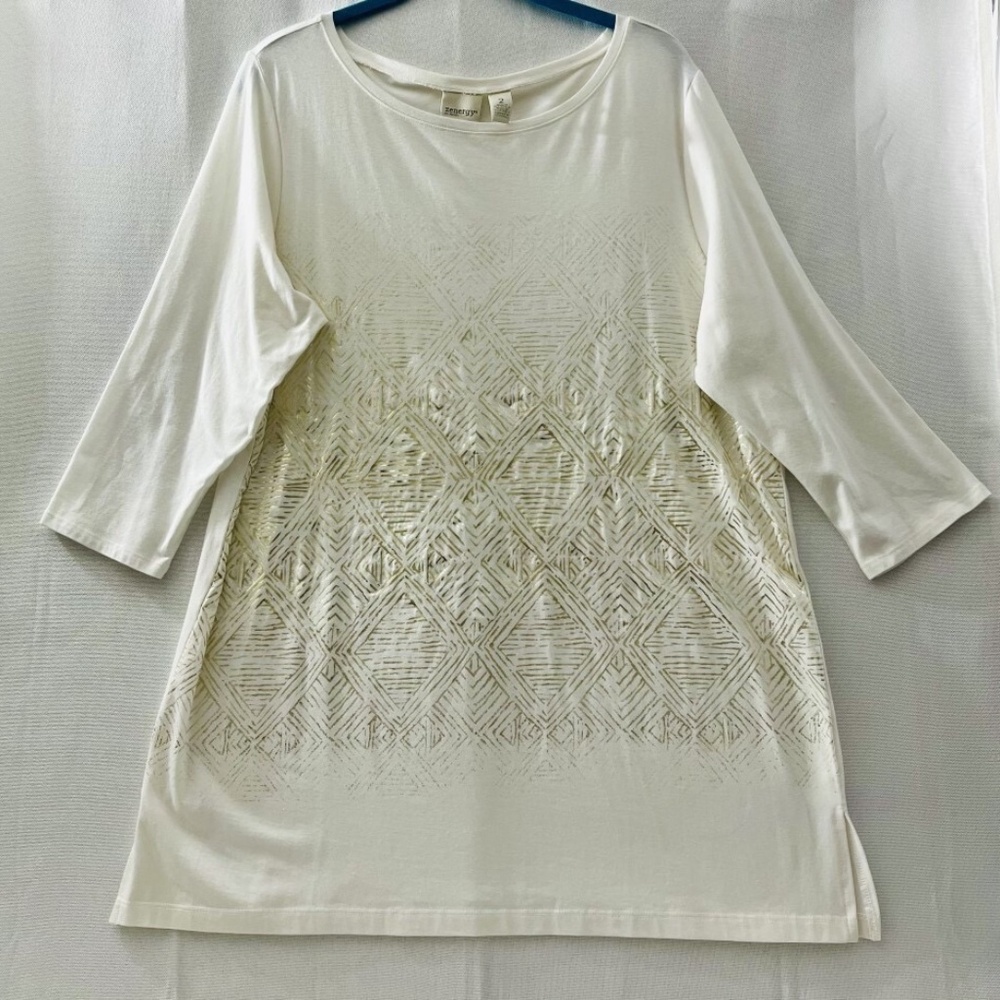 Chico's Zenergy Tunic Size 2 Cream 3/4 sleve with gold design EUC